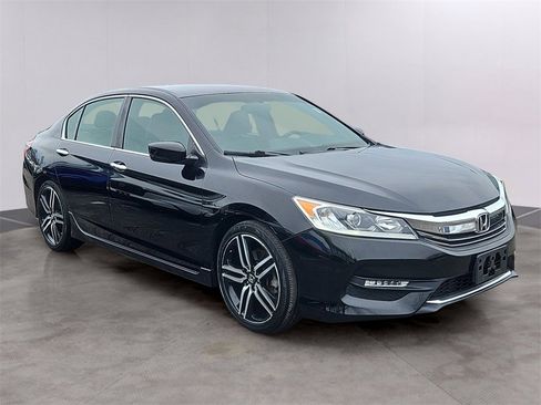 Used 2017 Honda Accord Sport Special Edition image 3