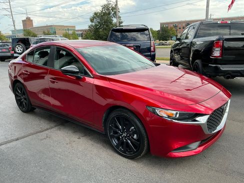 Used 2024 MAZDA MAZDA3 s FWD image 3