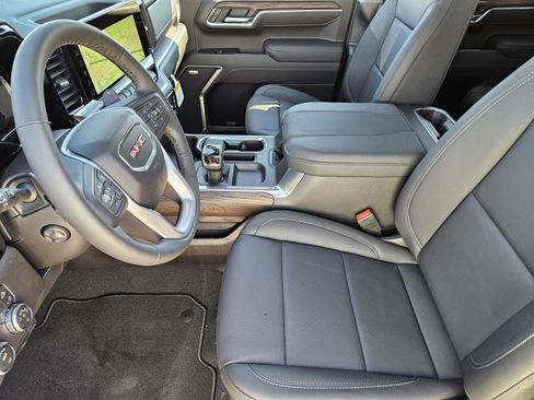 New 2026 GMC Sierra 1500 SLT AWD/4WD image 9