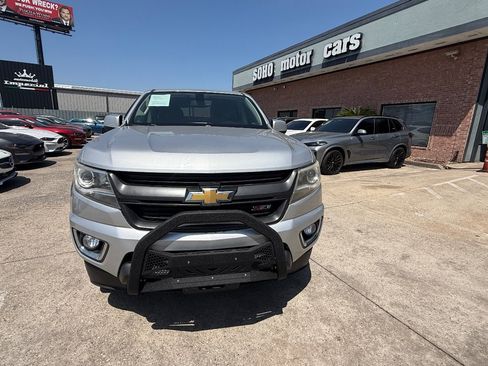 Used 2018 Chevrolet Colorado Z71 RWD image 10