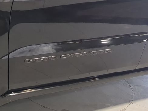Used 2021 Jeep Grand Cherokee Limited w/ Quick Order Package 28K 80th AWD/4WD image 16