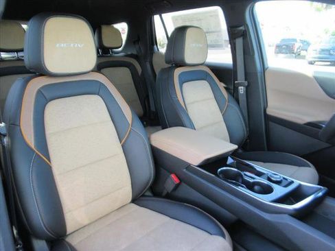 New 2026 Chevrolet Equinox ACTIV w/ Convenience Package III image 10