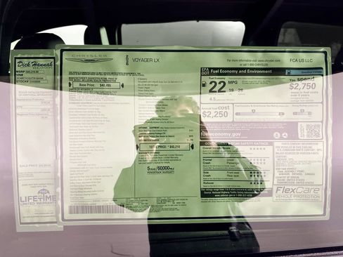 New 2026 Chrysler Voyager LX image 22