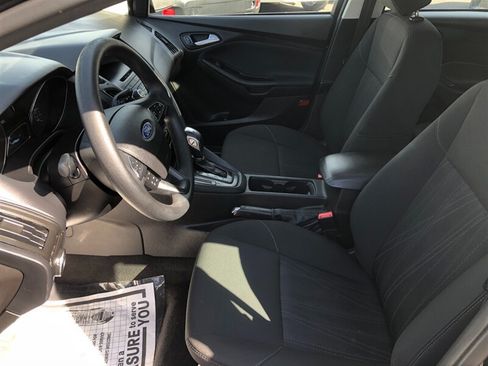 Used 2015 Ford Focus SE FWD image 9