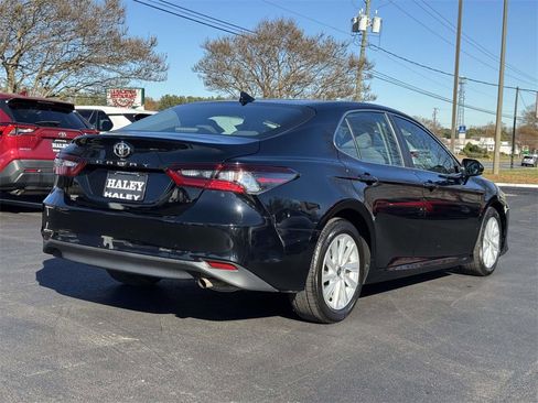 Used 2023 Toyota Camry LE image 20