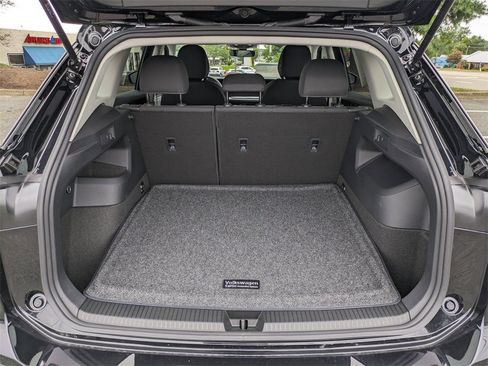 New 2025 Volkswagen Tiguan S image 13