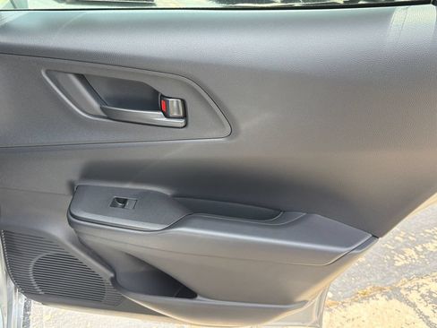 New 2026 Toyota Prius Plug-In Hybrid FWD image 16
