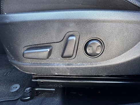Used 2024 Kia Seltos EX AWD/4WD image 16