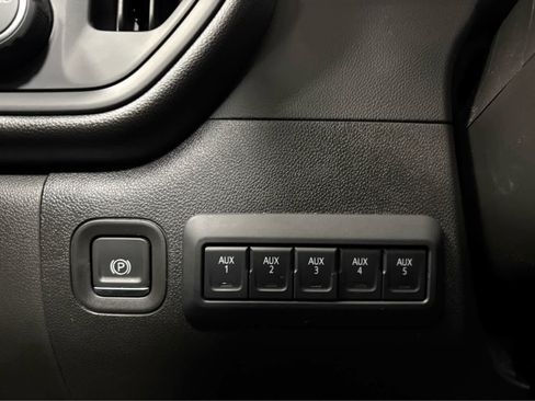 Certified 2024 Chevrolet Silverado 3500 W/T image 29