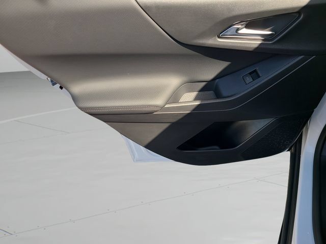 New 2027 Chevrolet Equinox LT FWD image 17