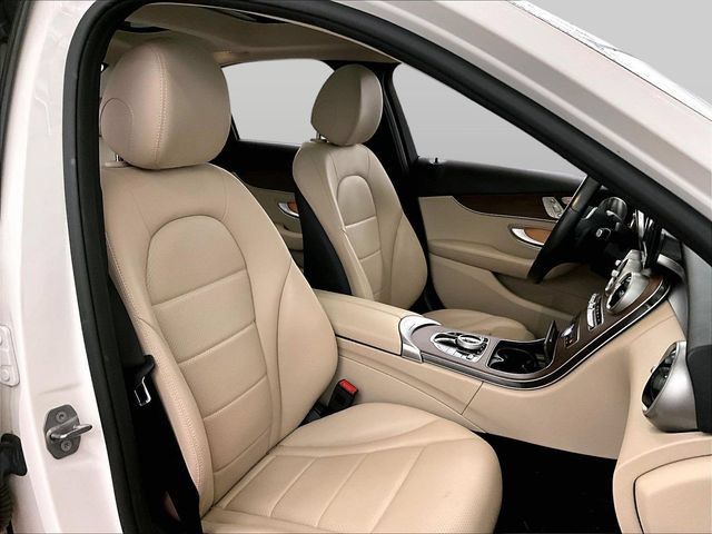Used 2019 Mercedes-Benz C 300 4MATIC Sedan image 7