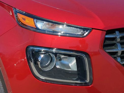 New 2025 Hyundai Venue SEL FWD image 35