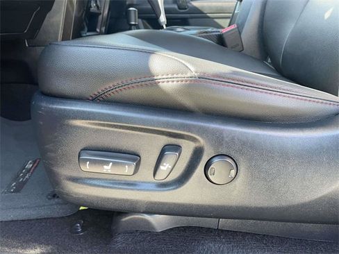 Used 2024 Toyota 4Runner TRD Off-Road Premium image 20