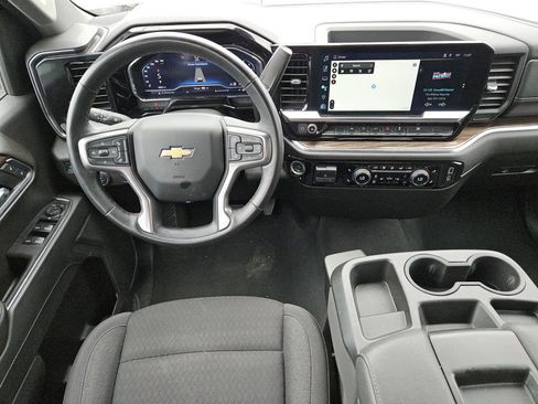 Used 2025 Chevrolet Silverado 1500 LT image 11