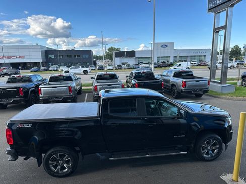 Used 2015 Chevrolet Colorado Z71 AWD/4WD image 4