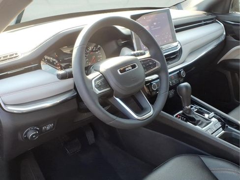 Used 2024 Jeep Compass Limited AWD/4WD image 7