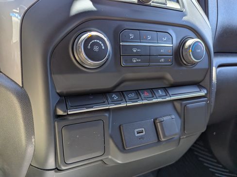 Certified 2020 Chevrolet Silverado 1500 Custom Trail Boss w/ Custom Convenience Package AWD/4WD image 23
