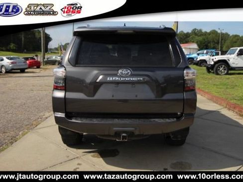 Used 2014 Toyota 4Runner SR5 RWD image 6