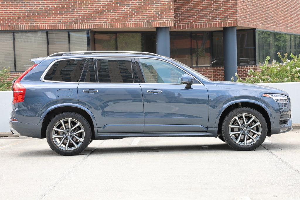 Used 2019 Volvo XC90 T6 Momentum w/ Advanced Package AWD/4WD image 5