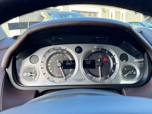 Used 2010 Aston Martin DB9 Volante image 11