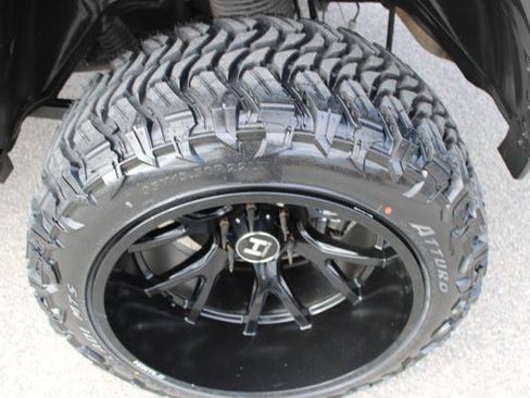 Used 2021 RAM 1500 Limited w/ Night Edition image 13