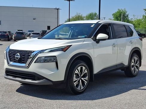 Used 2023 Nissan Rogue SV AWD/4WD image 6