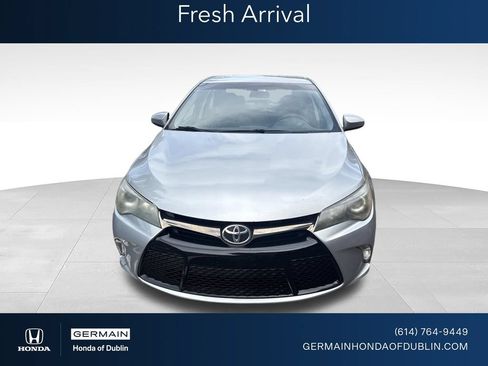Used 2016 Toyota Camry SE FWD image 1