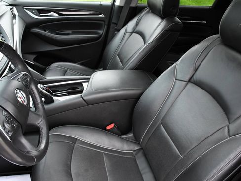 Used 2021 Buick Enclave Avenir w/ Avenir Technology Package image 9