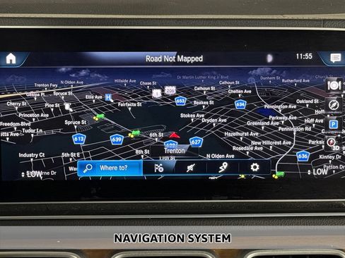 Used 2023 Mercedes-Benz GLS 450 4MATIC image 3