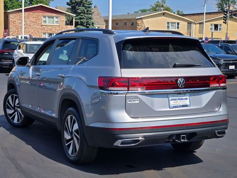 Used 2024 Volkswagen Atlas SE FWD image 17