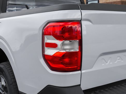 New 2026 Ford Maverick XLT image 18