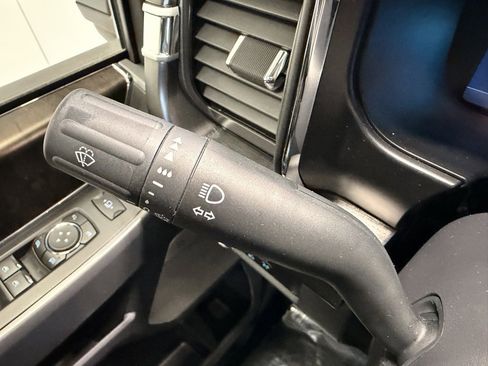 Used 2023 Ford F250 Lariat w/ Lariat Ultimate Package image 44