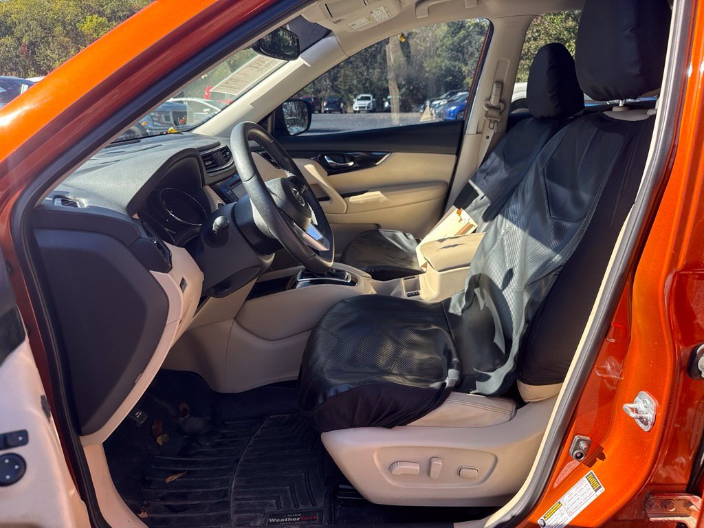Used 2017 Nissan Rogue SL AWD/4WD image 5