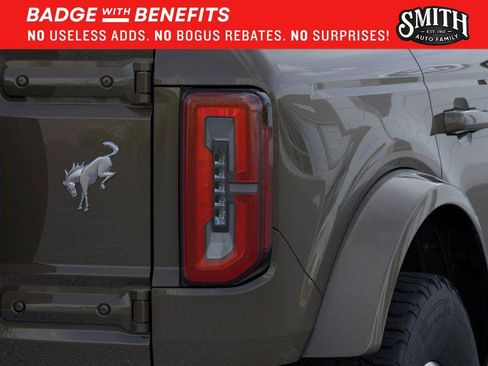 New 2025 Ford Bronco Outer Banks AWD/4WD image 24