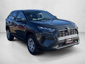 New 2025 Toyota RAV4 LE video 3