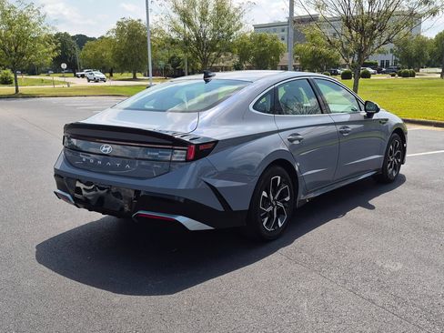 Used 2025 Hyundai Sonata SEL FWD image 3