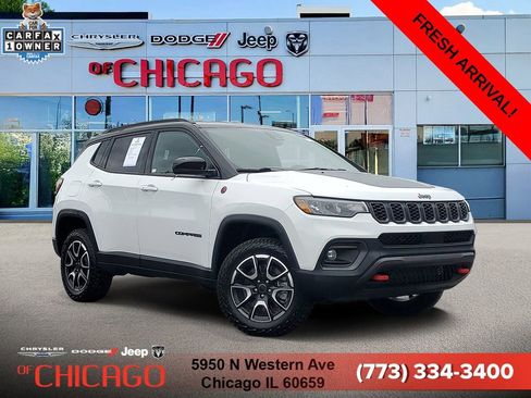 Certified 2025 Jeep Compass Trailhawk AWD/4WD image 1