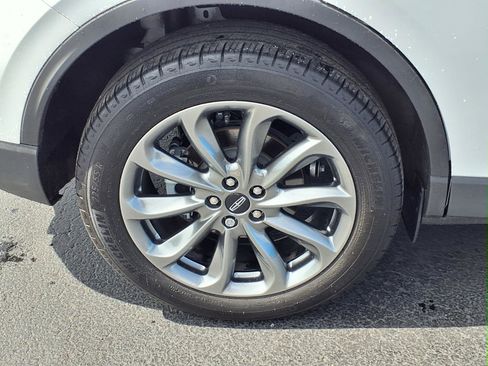 Used 2022 Lincoln Corsair AWD w/ Premium Package image 30