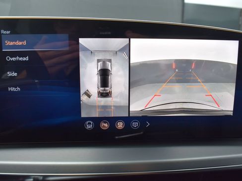 New 2026 Cadillac Lyriq Signature Sport w/ LPO, Floor Liner Package AWD/4WD image 19