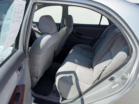 Used 2004 Toyota Corolla LE FWD image 11