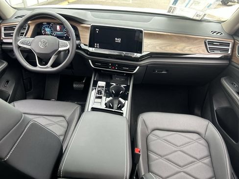 New 2026 Volkswagen Atlas SE FWD image 11
