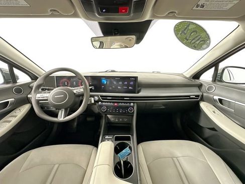 Used 2024 Hyundai Sonata SEL image 3