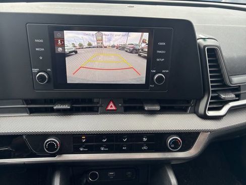 Certified 2025 Kia Sportage LX image 14