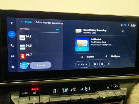 Used 2026 Toyota Camry XLE image 19