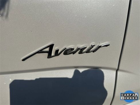 Used 2024 Buick Enclave Avenir w/ Avenir Technology Package image 37
