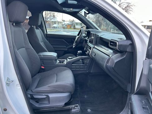 Certified 2025 Toyota Tacoma SR5 image 27