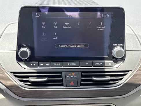 Used 2024 Nissan Altima 2.5 SV FWD image 23