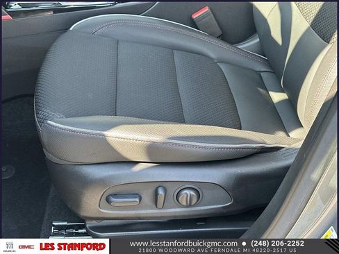 Used 2023 Chevrolet TrailBlazer RS w/ Convenience Package image 18