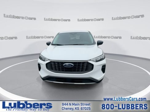 Used 2026 Ford Escape Active w/ Cold Weather Package AWD/4WD image 3