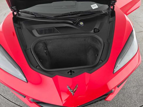 Used 2024 Chevrolet Corvette Stingray Coupe w/ 1LT RWD image 18